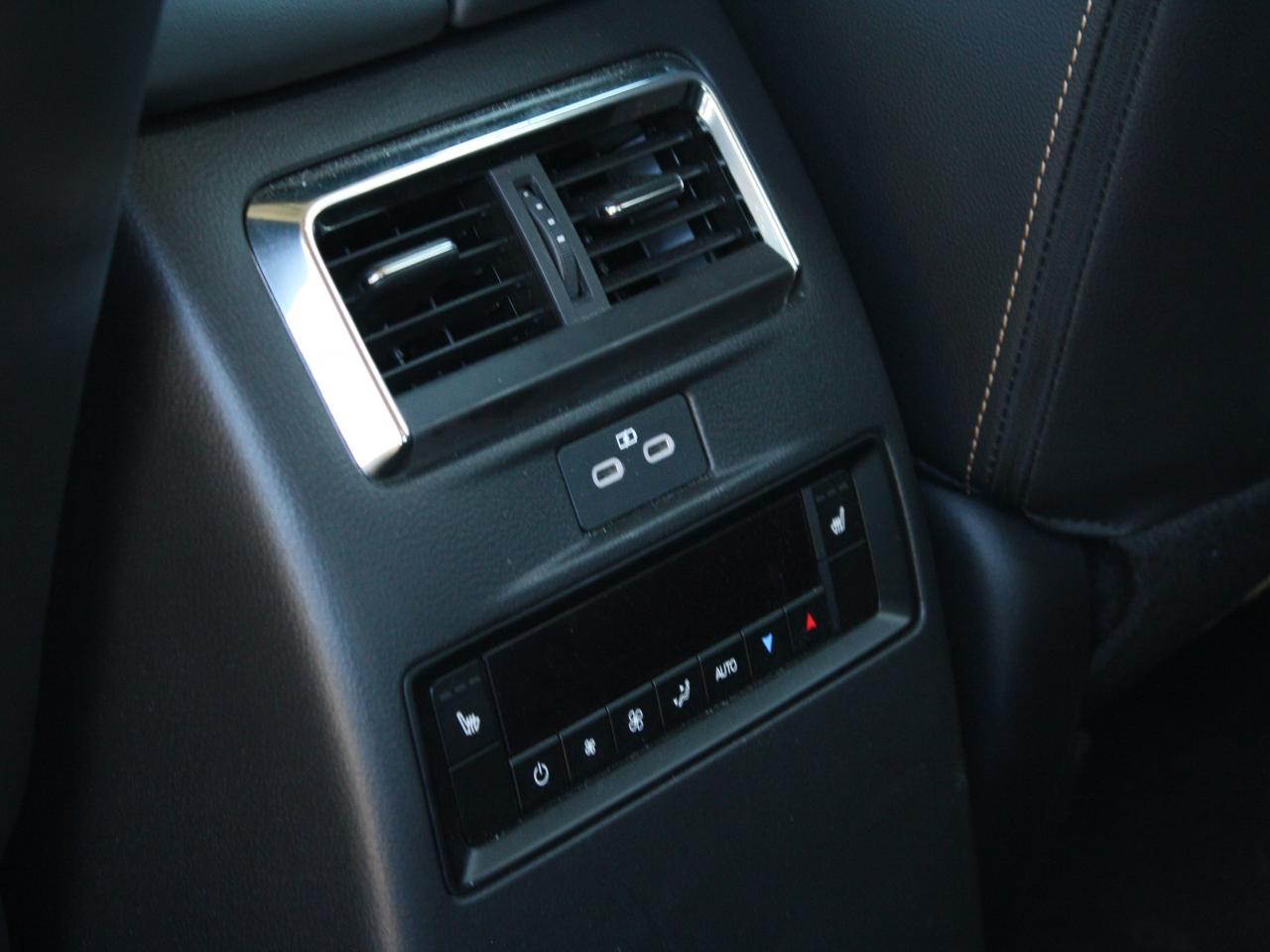 2024 Mazda CX-90 GT AWD / Heated & Vent Seats / Bose Audio / Camera Photo