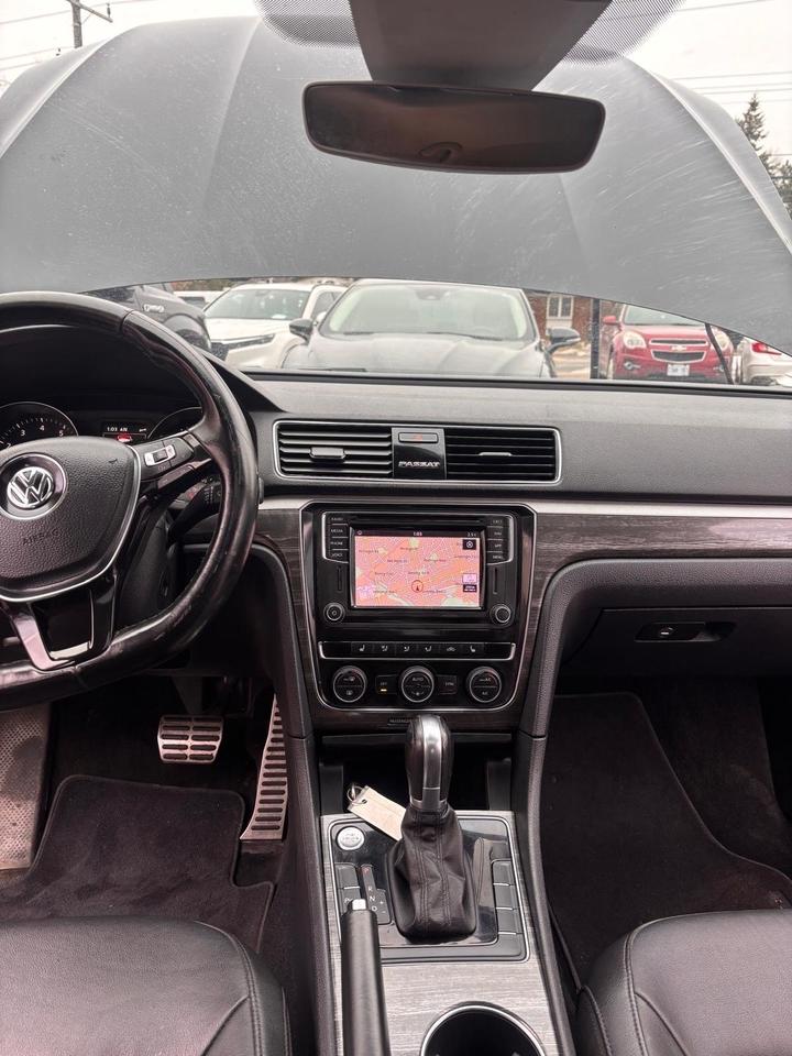 2019 Volkswagen Passat Wolfsburg Edition Auto Photo