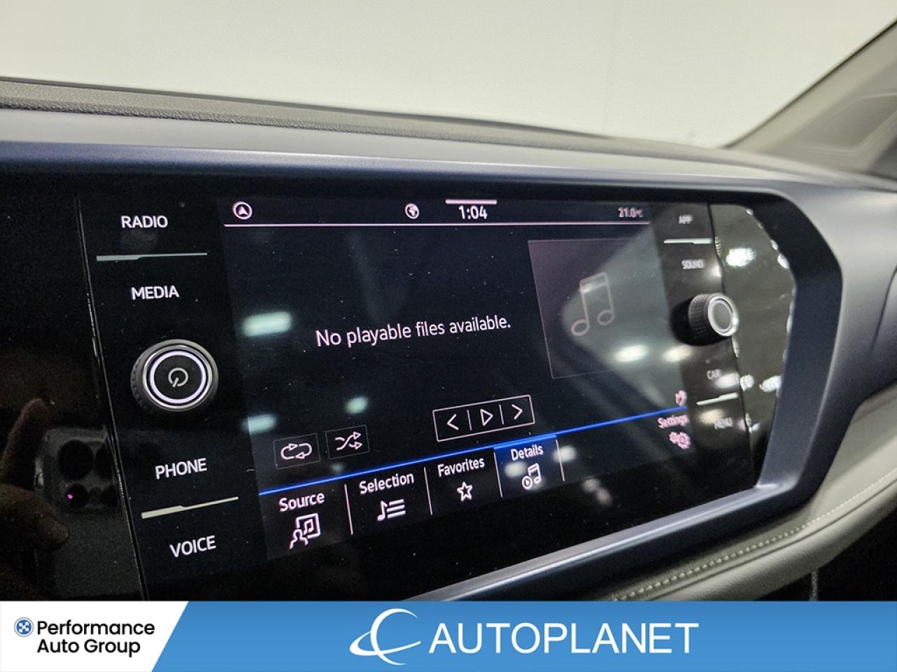 2024 Volkswagen Taos Comfortline - FINANCE @$77/WK OR LEASE @$93/WK Photo