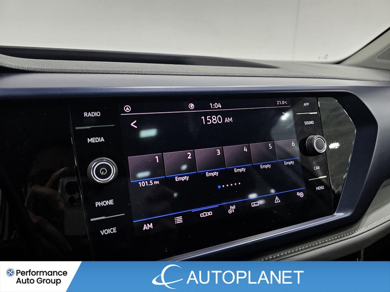 2024 Volkswagen Taos Comfortline - FINANCE @$77/WK OR LEASE @$93/WK Photo