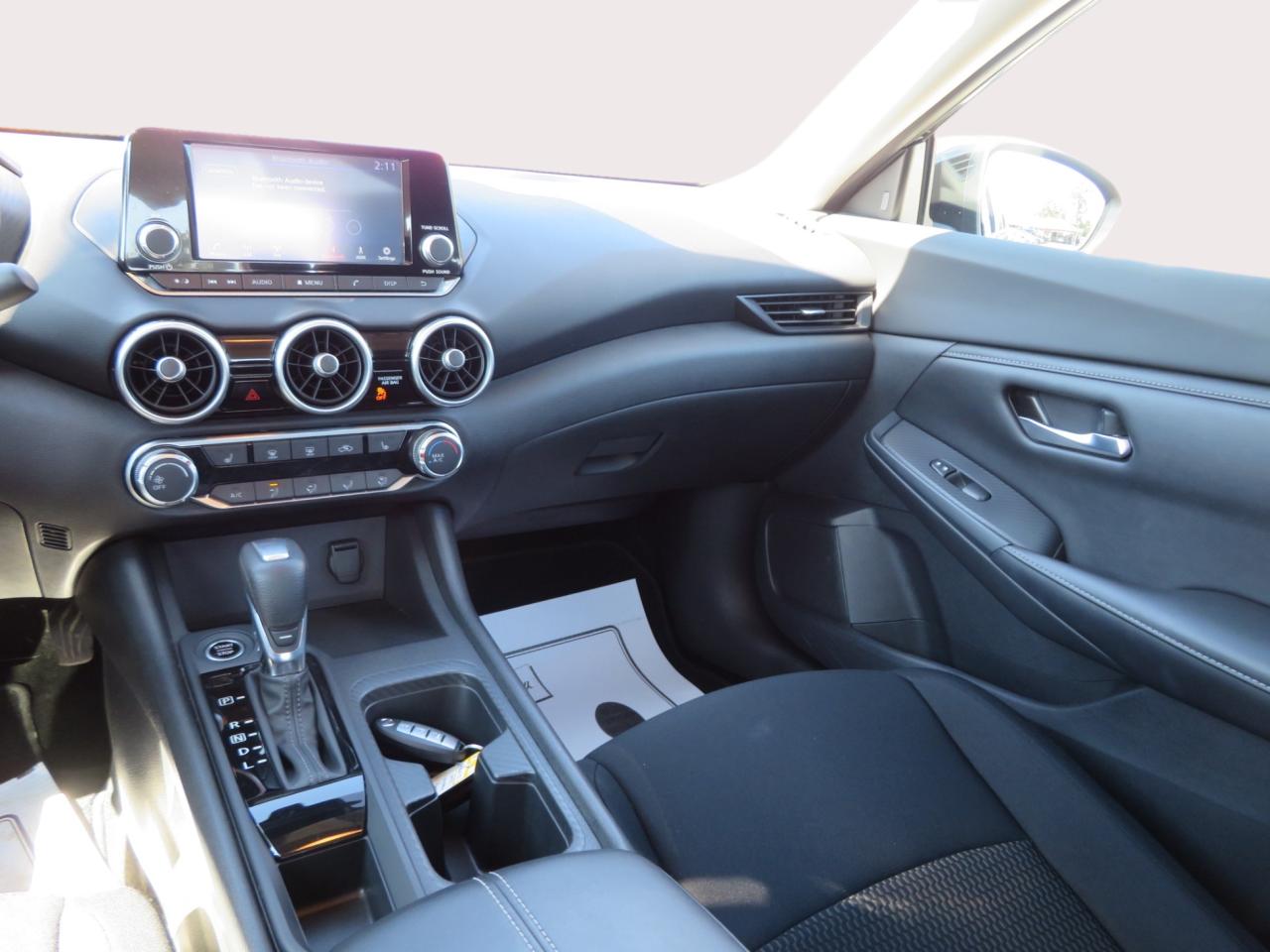 2022 Nissan Sentra S Photo