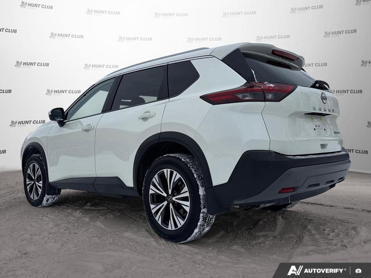 2023 Nissan Rogue SV Photo3