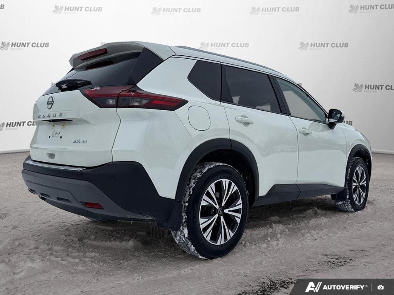 2023 Nissan Rogue SV Photo