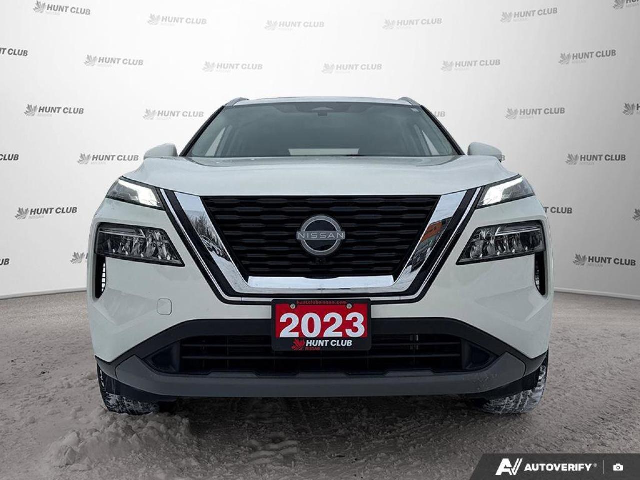 2023 Nissan Rogue SV Photo