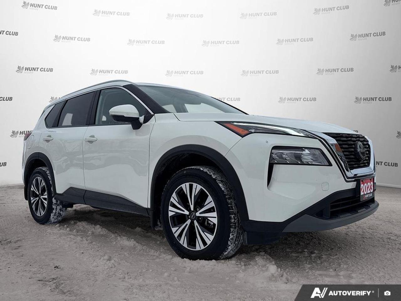 2023 Nissan Rogue SV Photo