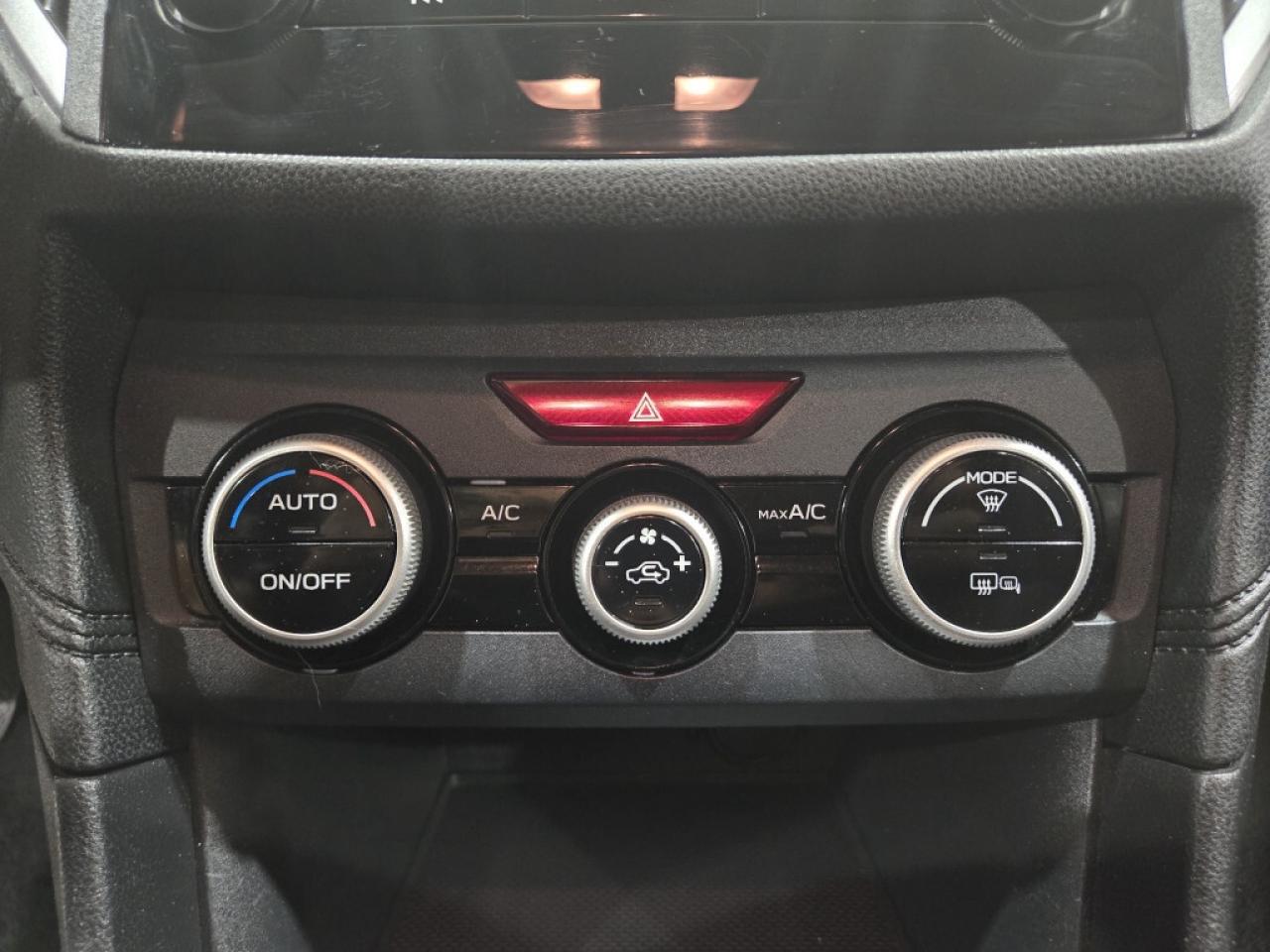 2018 Subaru Impreza AWD 17 Alloy Wheels Automatic Sedan Apple CarPlay Photo