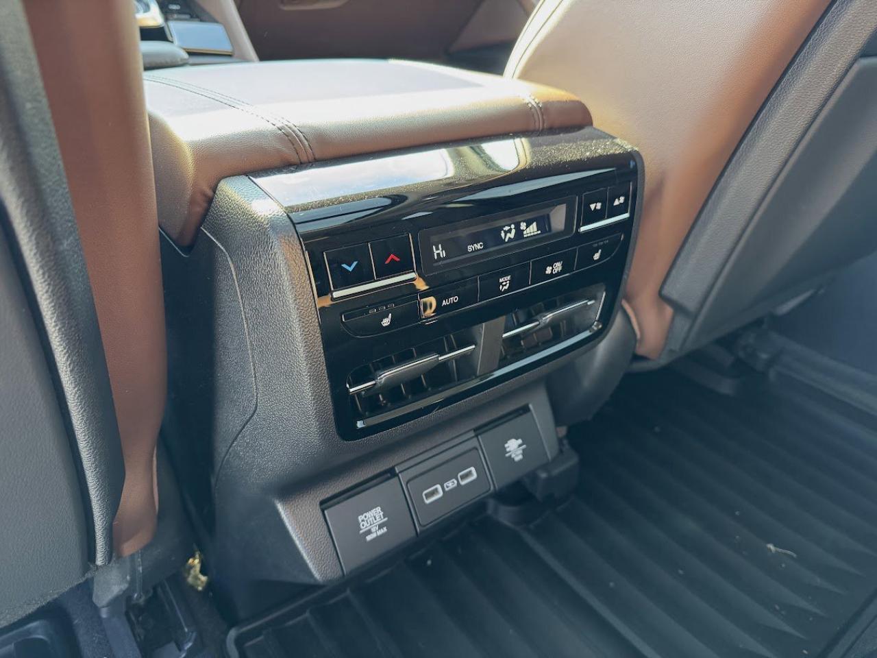 2024 Acura MDX Platinum Elite Photo