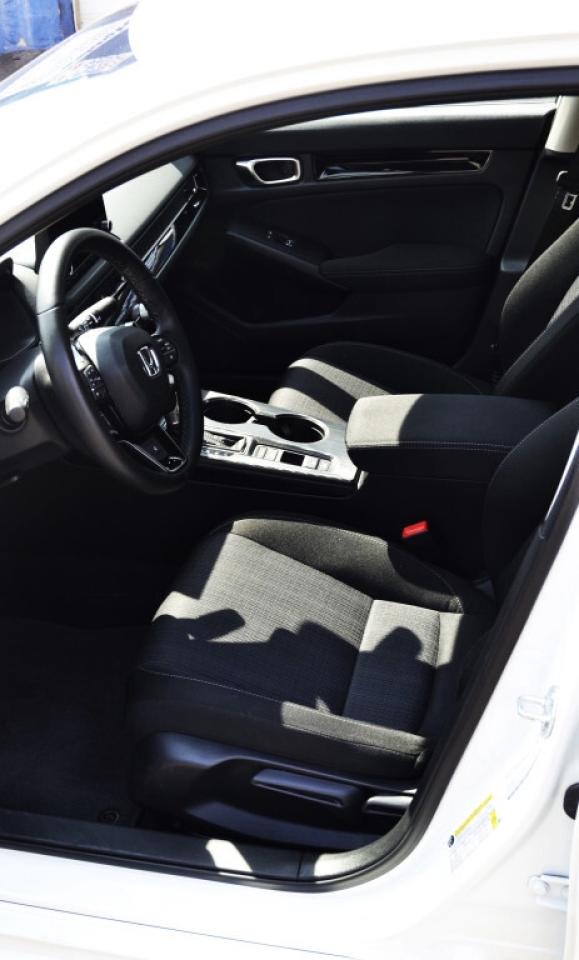 2022 Honda Civic Sedan EX CVT Photo