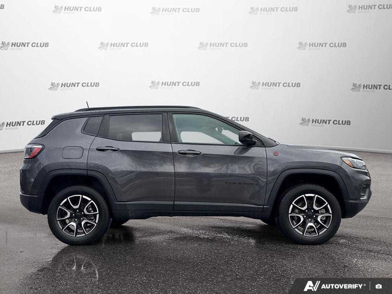 2024 Jeep Compass Trailhawk Photo
