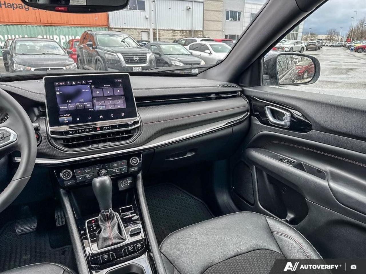 2024 Jeep Compass Trailhawk Photo