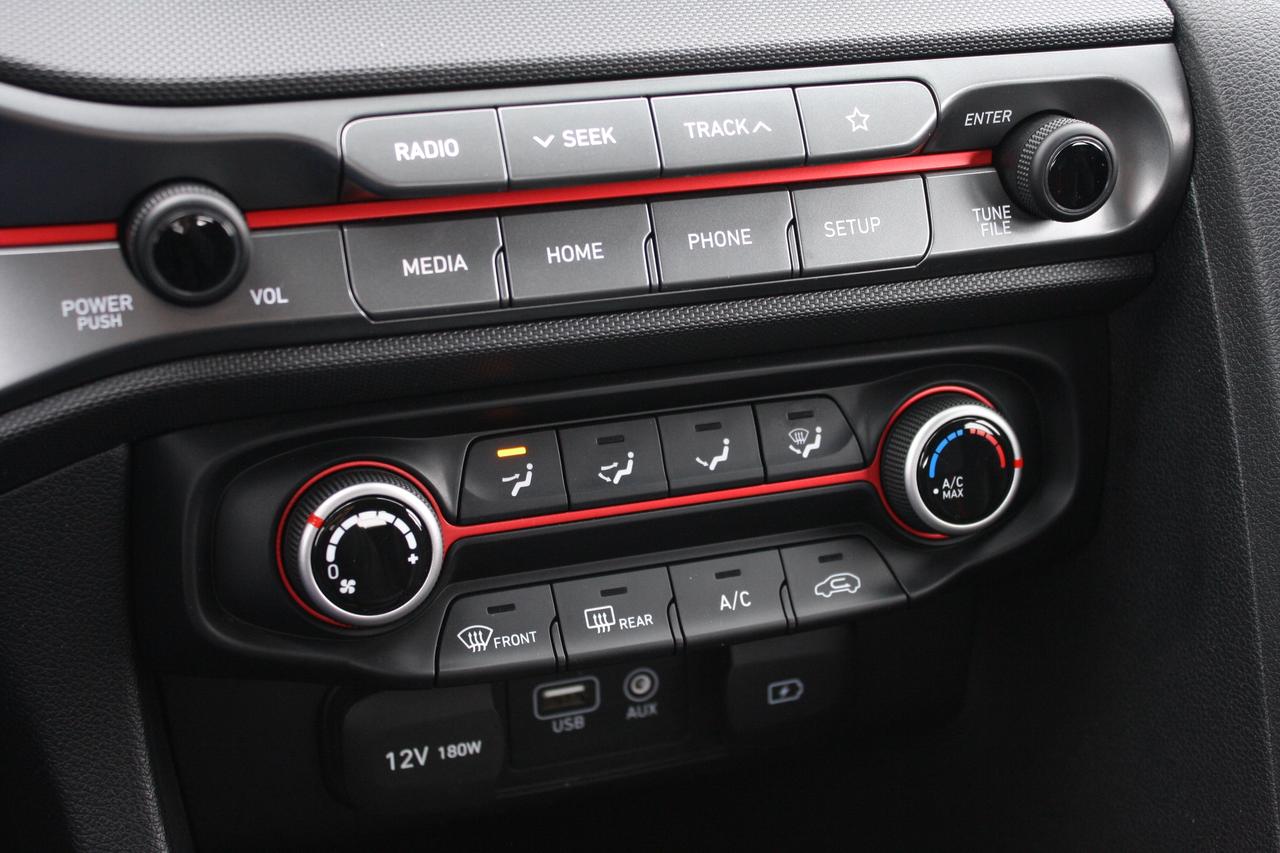 2019 Hyundai Veloster Turbo / Heated Seats / Sunroof / Camera Photo