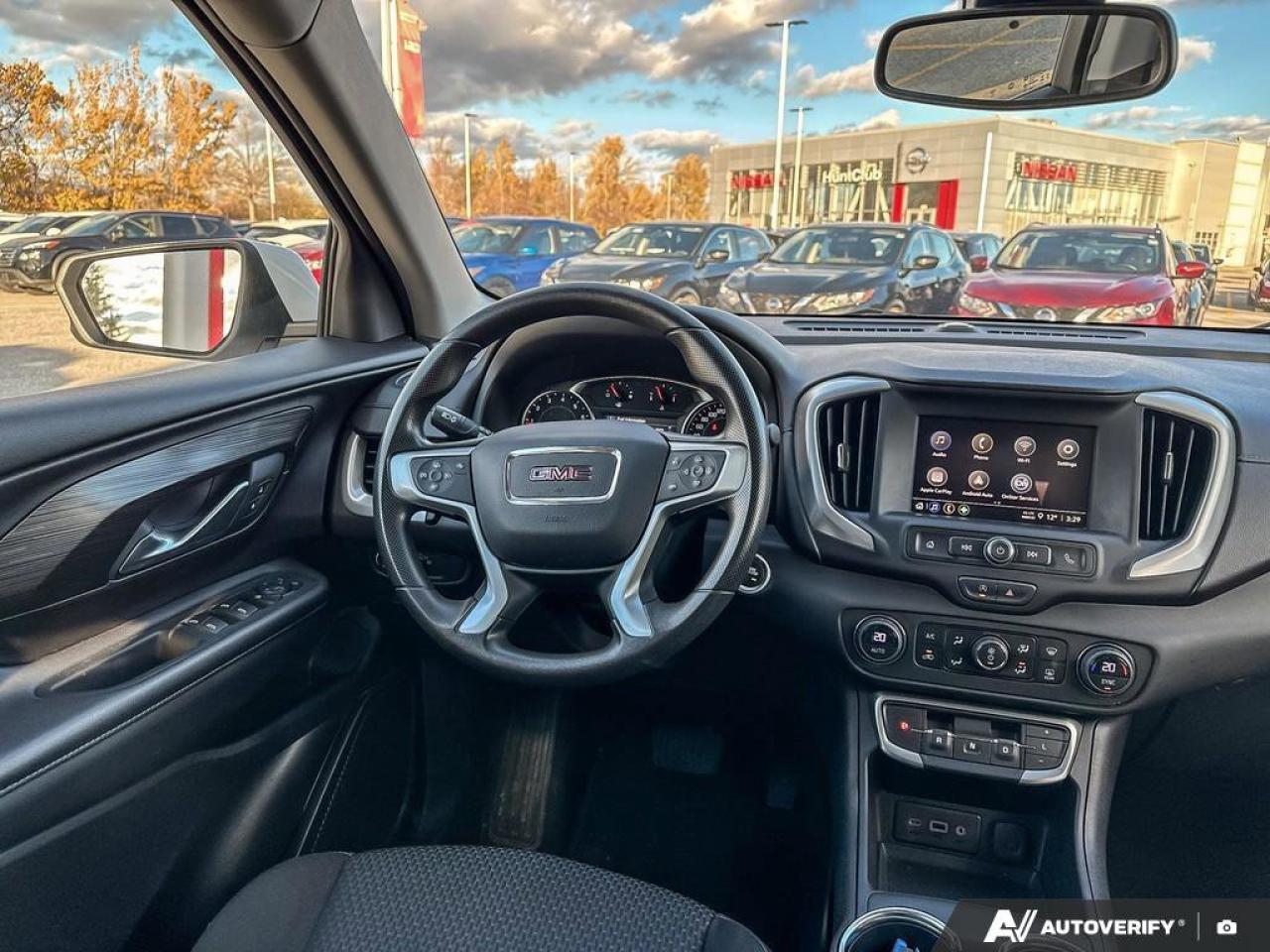 2024 GMC Terrain SLE Photo