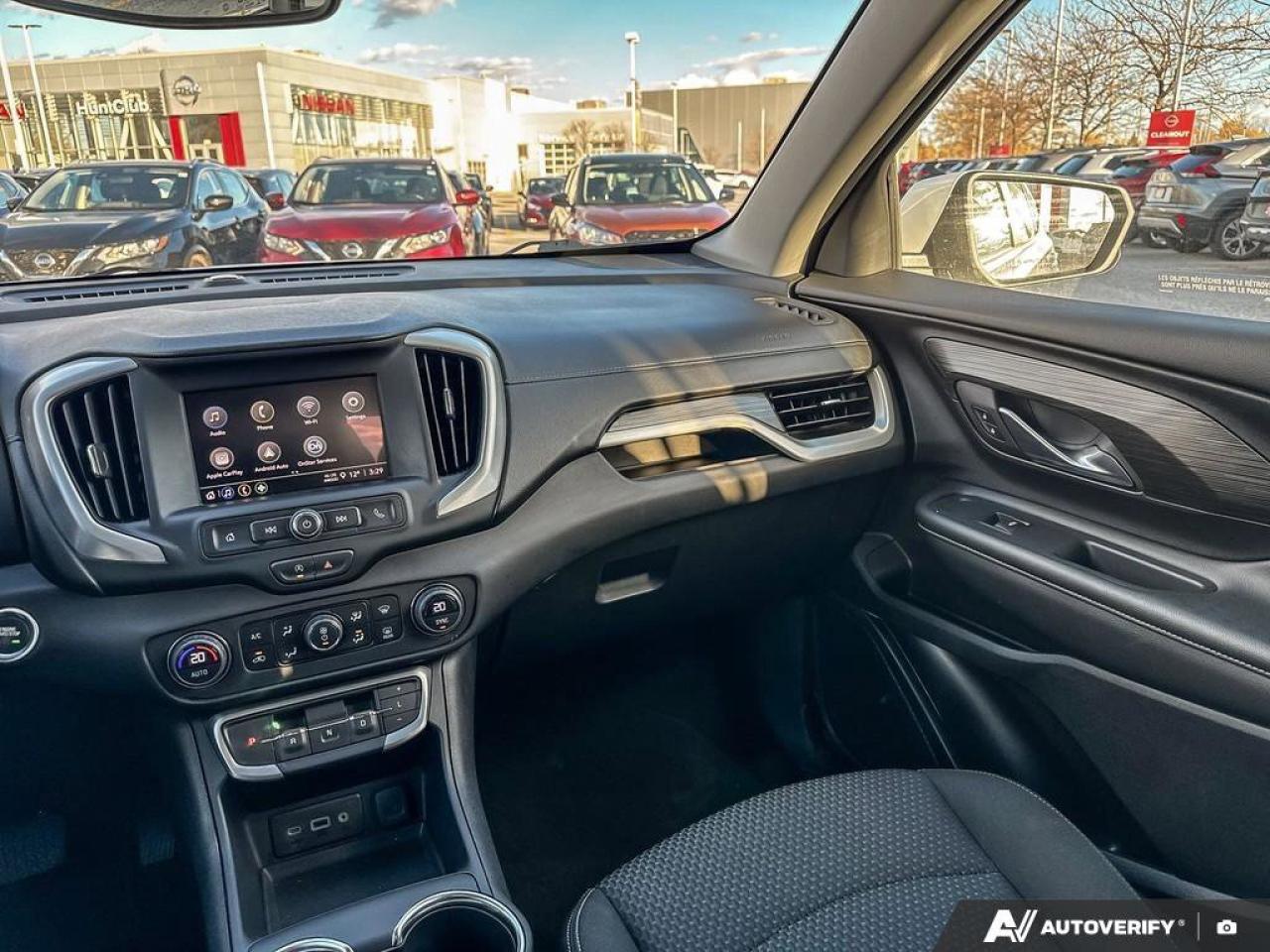 2024 GMC Terrain SLE Photo