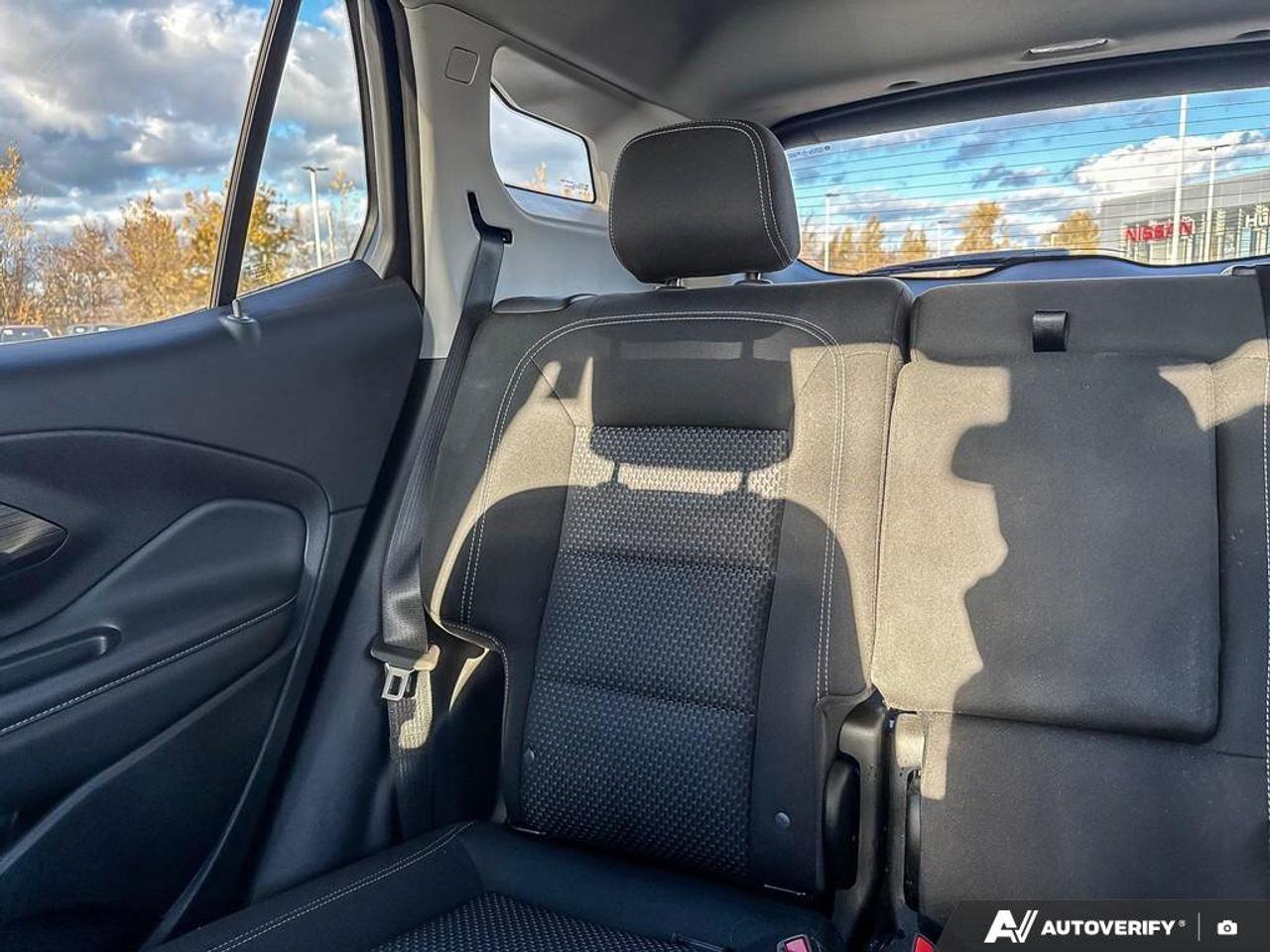 2024 GMC Terrain SLE   Heated Seats  Apple CarPlay   Rear Camera Photo