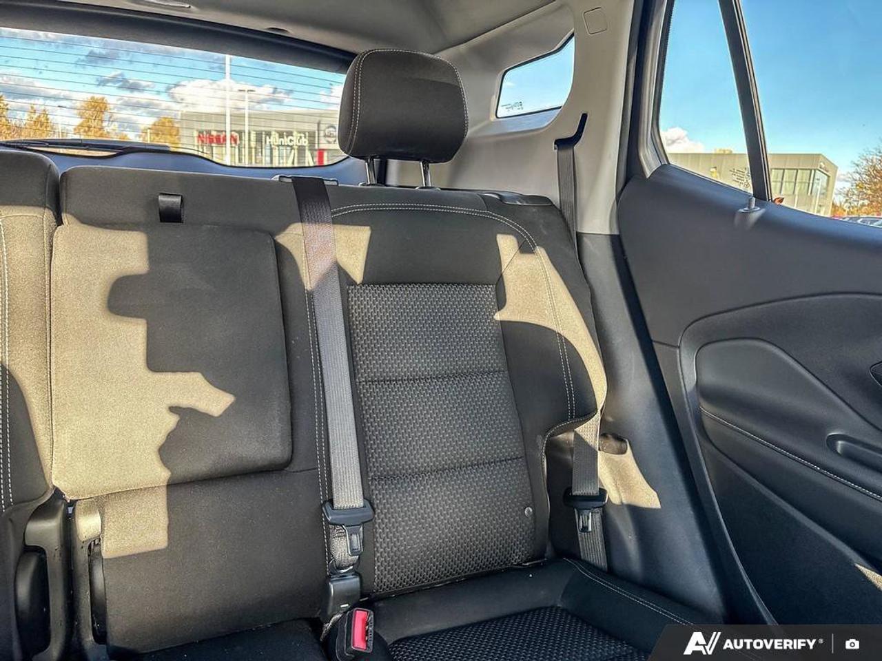 2024 GMC Terrain SLE   Heated Seats  Apple CarPlay   Rear Camera Photo