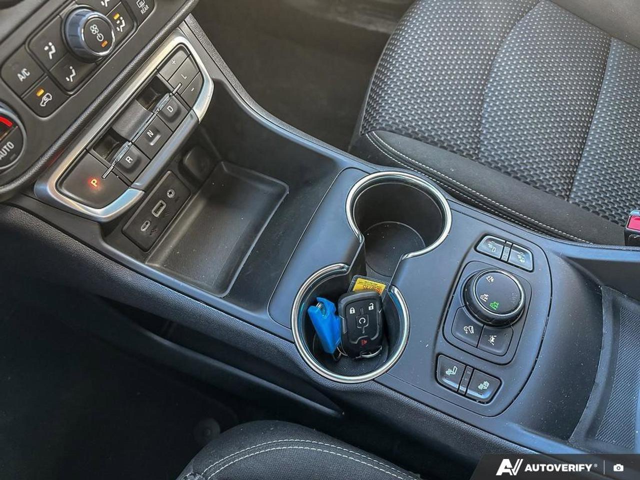 2024 GMC Terrain SLE   Heated Seats  Apple CarPlay   Rear Camera Photo