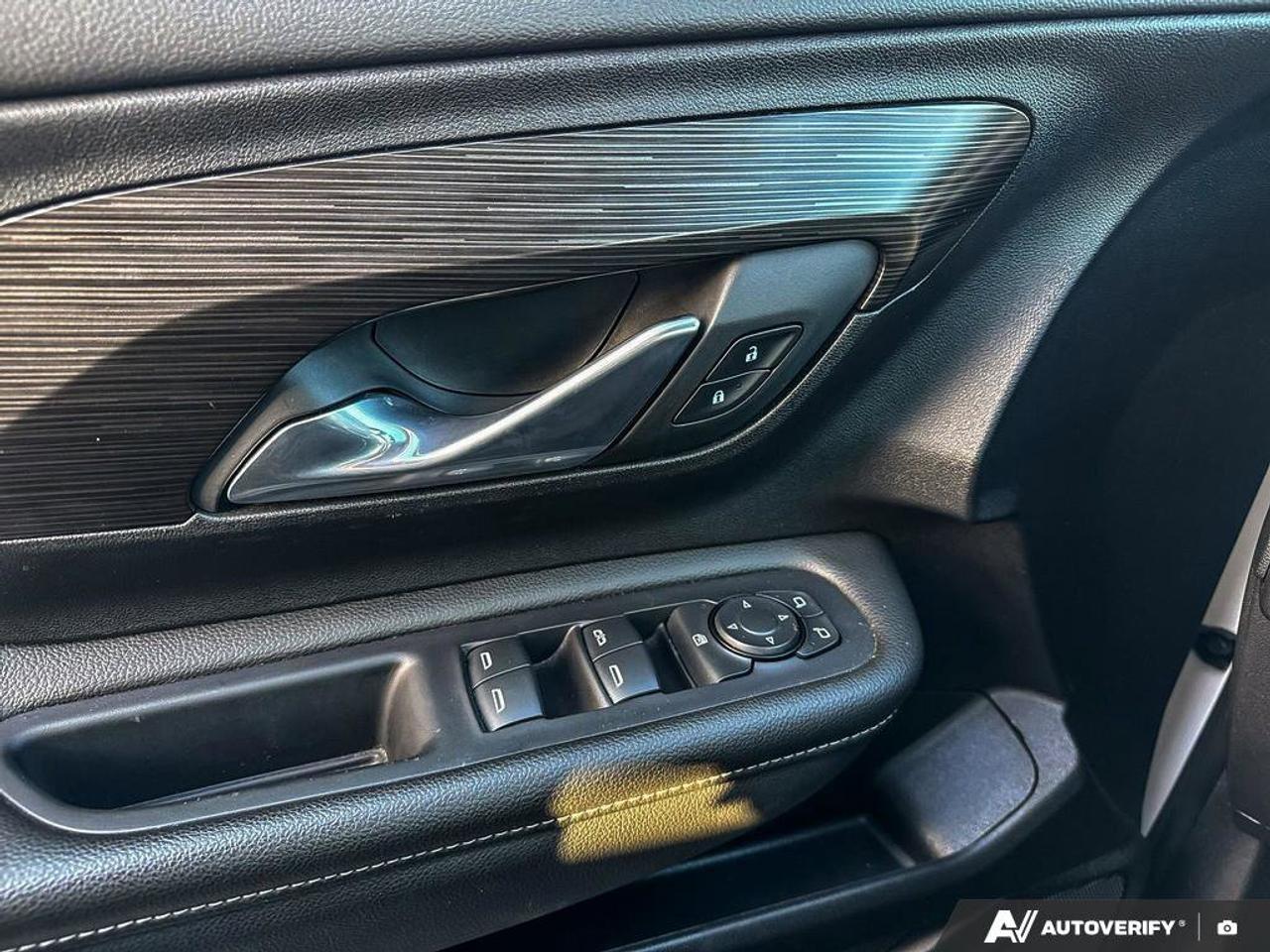 2024 GMC Terrain SLE   Heated Seats  Apple CarPlay   Rear Camera Photo