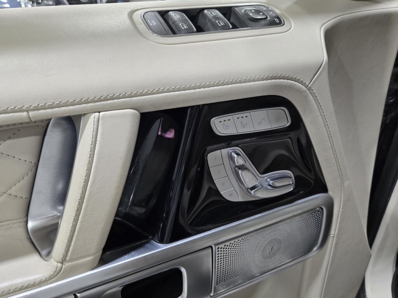 2019 Mercedes-Benz G-Class AMG G63 4X4 22 Black Rims Photo