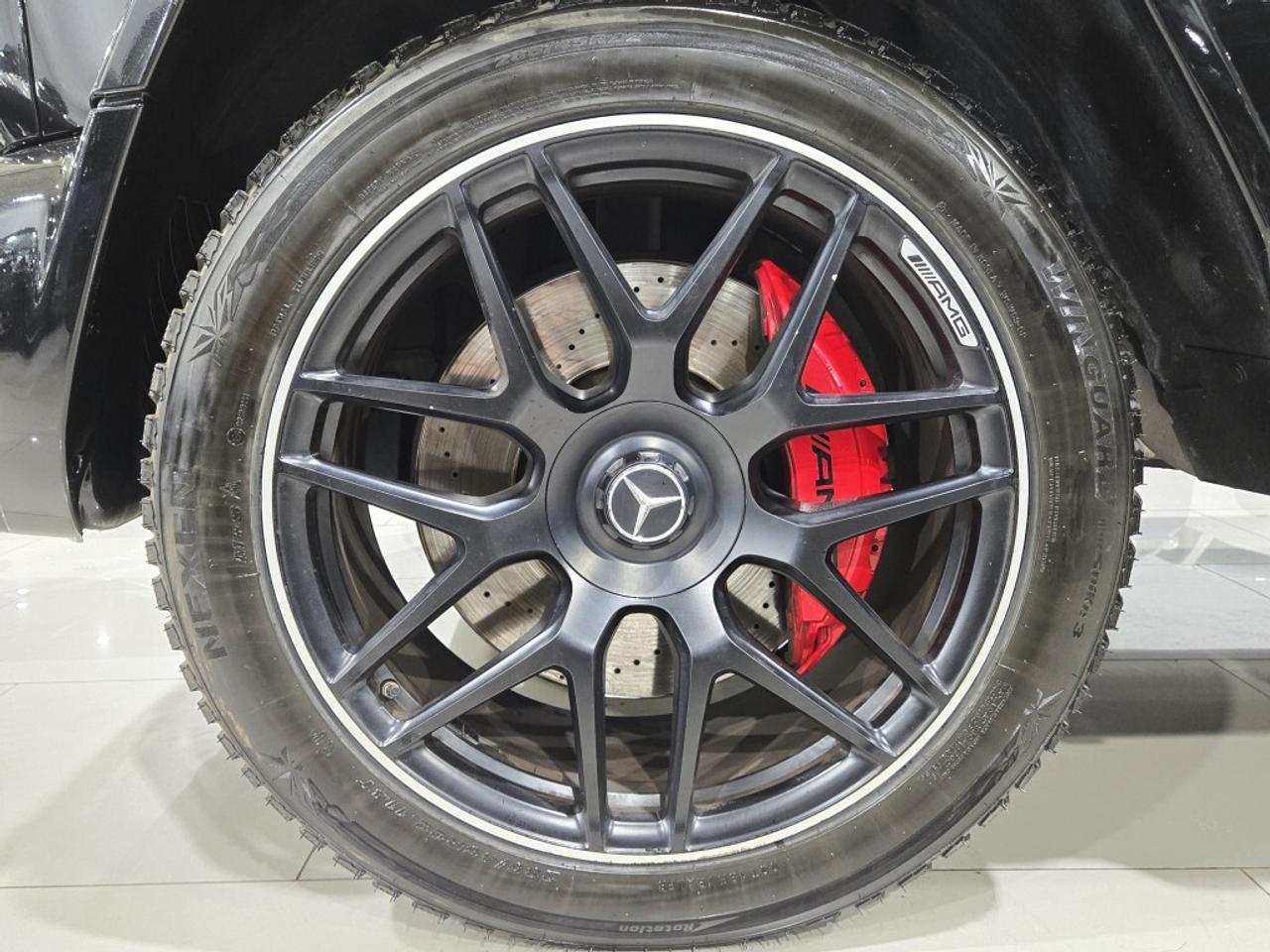 2019 Mercedes-Benz G-Class AMG G63 4X4 22 Black Rims Photo