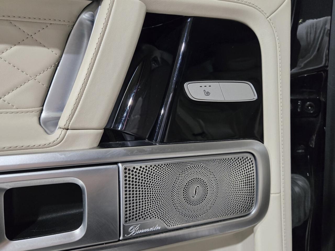 2019 Mercedes-Benz G-Class AMG G63 4X4 22 Black Rims Photo