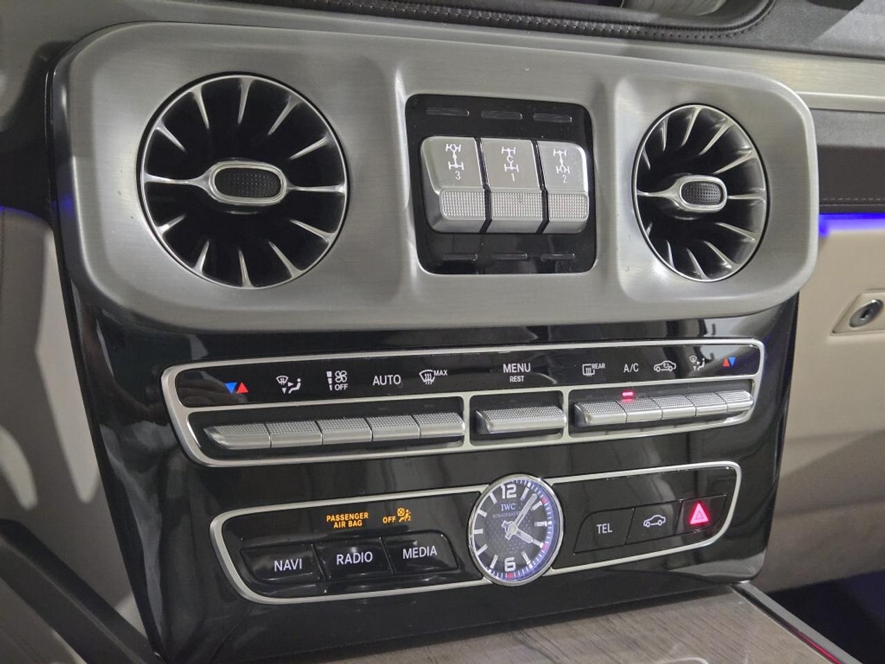 2019 Mercedes-Benz G-Class AMG G63 4X4 22 Black Rims Photo