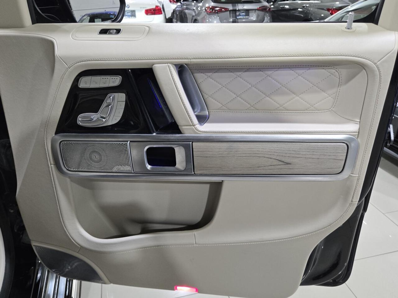 2019 Mercedes-Benz G-Class AMG G63 4X4 22 Black Rims Photo