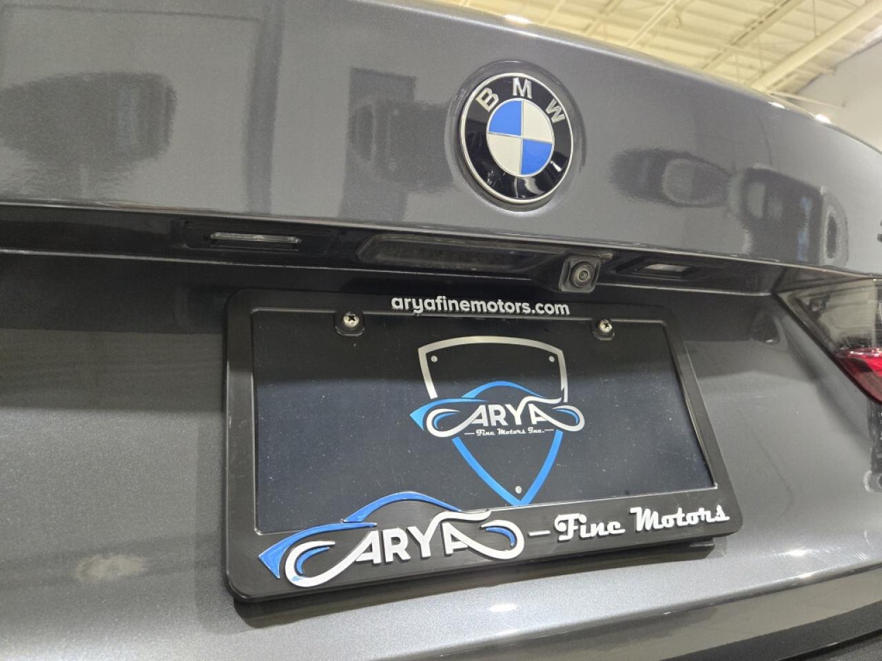 2021 BMW 330xi AWD No Accident Apple CarPlay Navigation Sunroof Photo