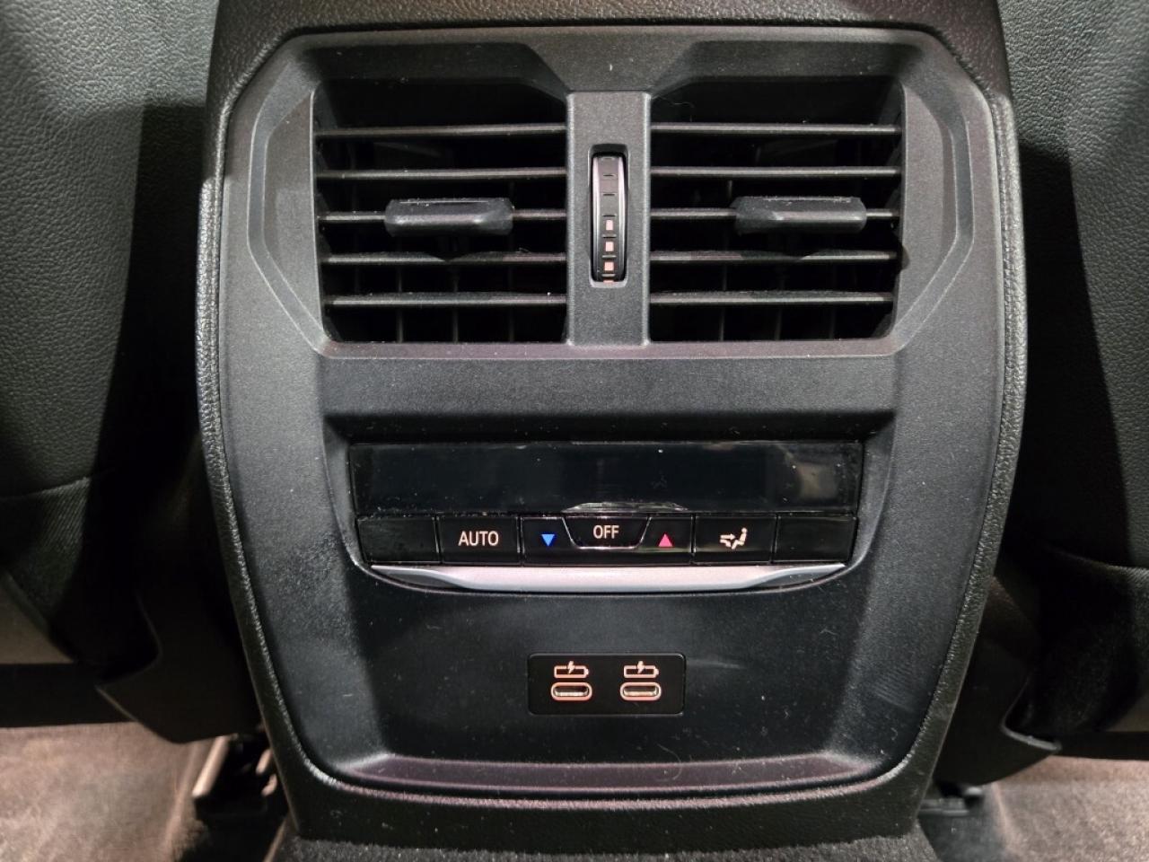 2021 BMW 330xi AWD No Accident Apple CarPlay Navigation Sunroof Photo