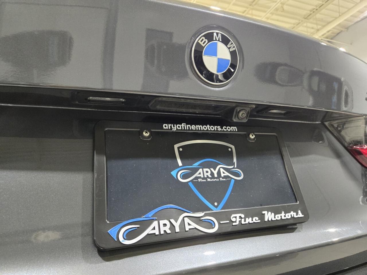2021 BMW 330i xDrive AWD No Accident Apple CarPlay Navigation Sunroof Photo
