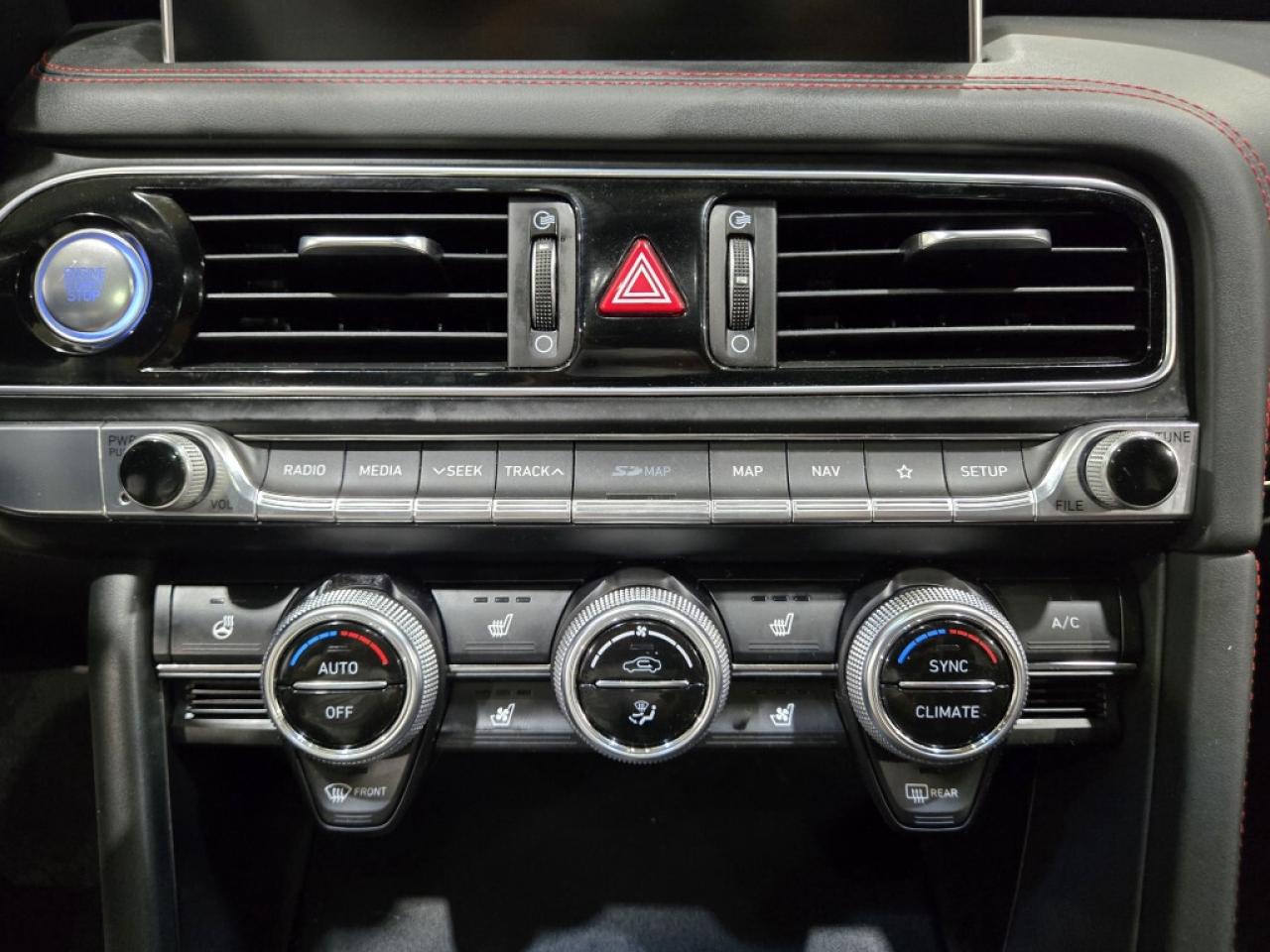 2020 Genesis G70 3.3T Sport AWD Navigation Backup Cam Brembo Brakes Photo