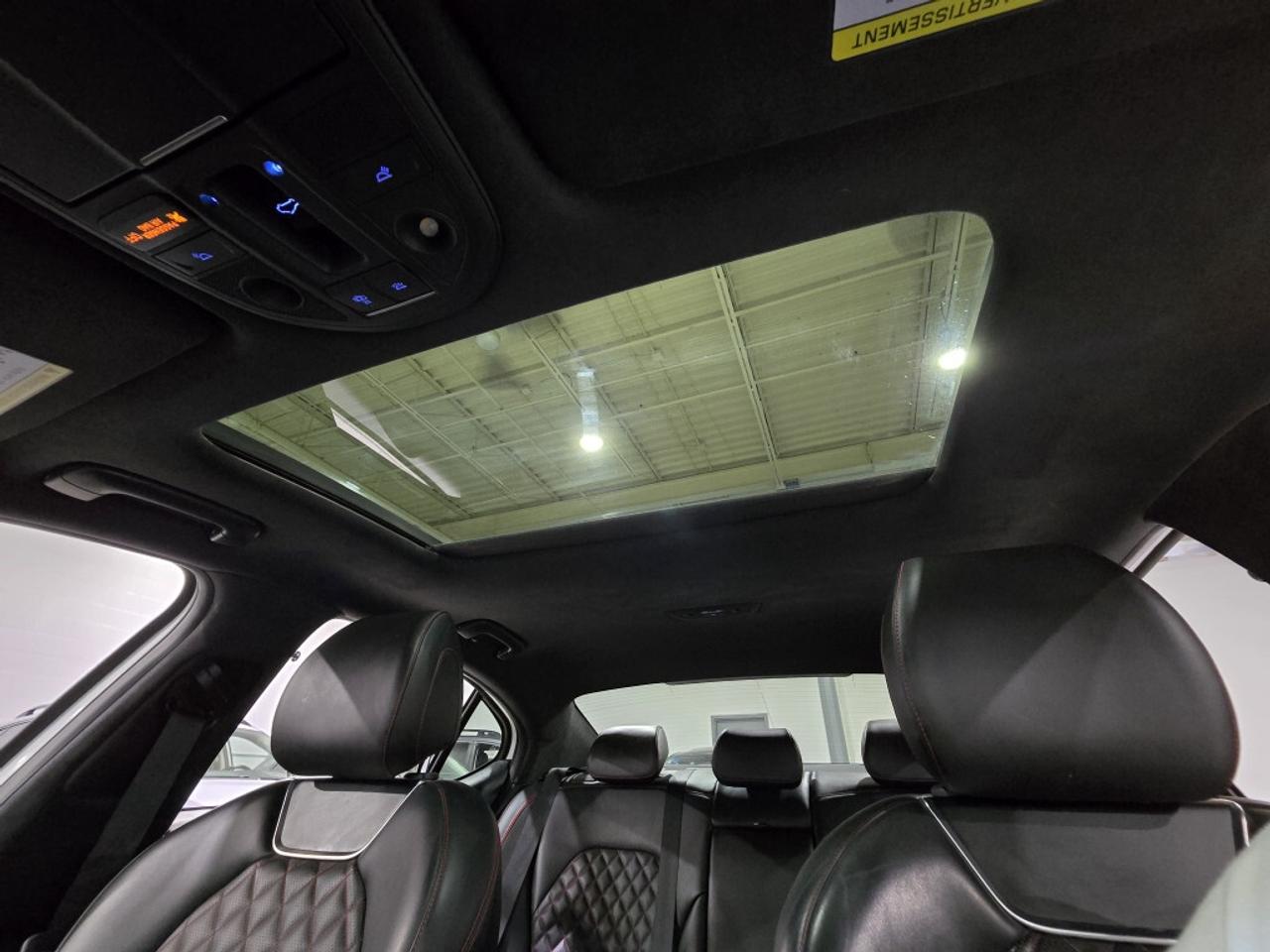 2020 Genesis G70 3.3T Sport AWD Navigation Backup Cam Brembo Brakes Photo