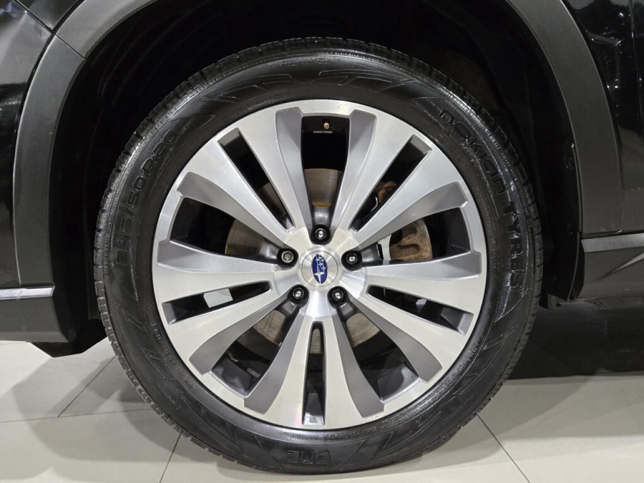 2019 Subaru ASCENT Limited 8 Passenger NO ACCIDENTS LOCAL ONTARIO VEH Photo