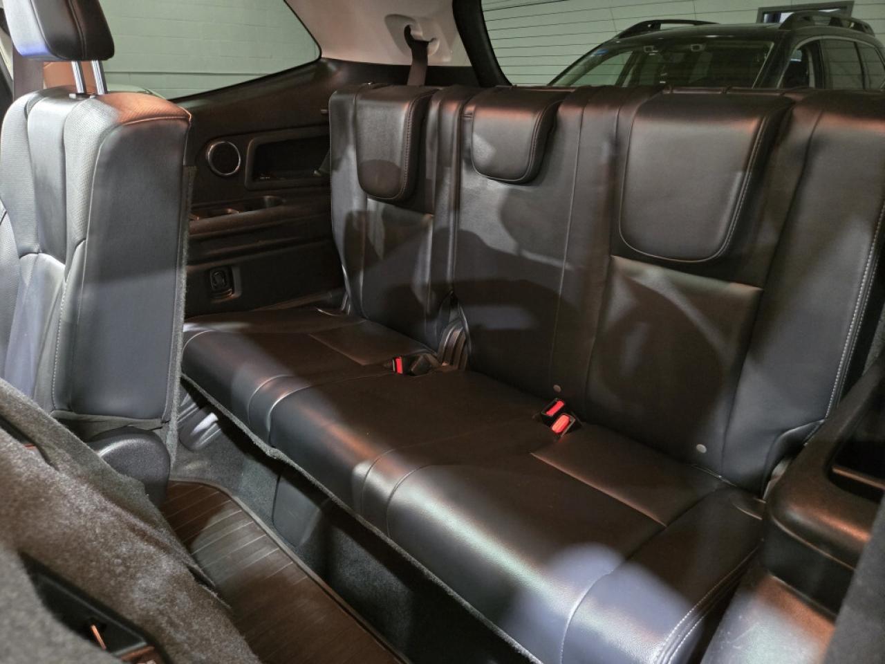 2019 Subaru ASCENT Limited 8 Passenger NO ACCIDENTS LOCAL ONTARIO VEH Photo