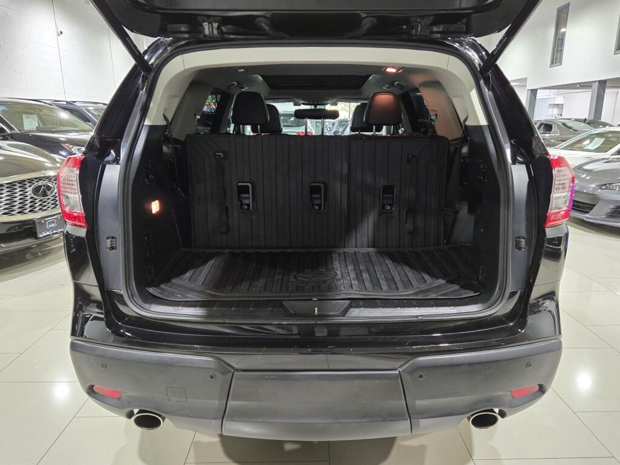 2019 Subaru ASCENT Limited 8 Passenger NO ACCIDENTS LOCAL ONTARIO VEH Photo