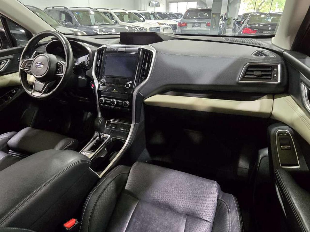 2019 Subaru ASCENT Limited 8 Passenger NO ACCIDENTS LOCAL ONTARIO VEHICLE NEW BRAKES ALL AROUND Photo