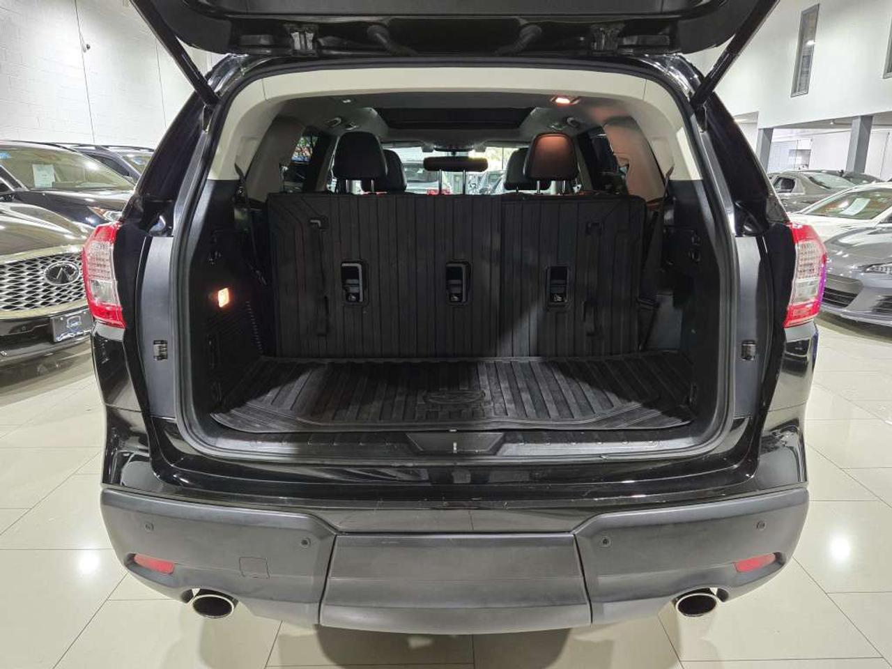 2019 Subaru ASCENT Limited 8 Passenger NO ACCIDENTS LOCAL ONTARIO VEHICLE NEW BRAKES ALL AROUND Photo