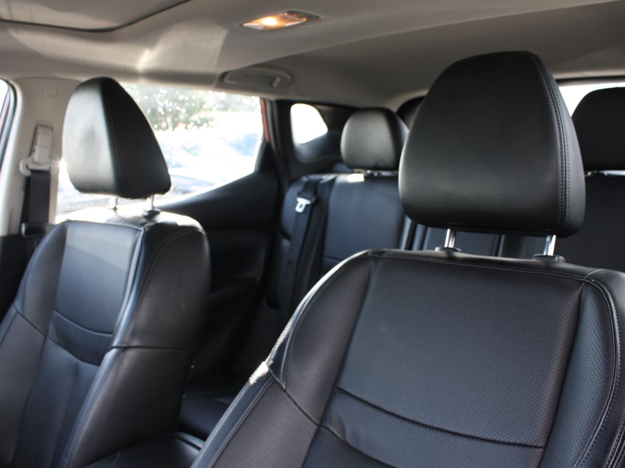 2023 Nissan Qashqai SL AWD / Leather / Heated Seats / Sunroof Photo