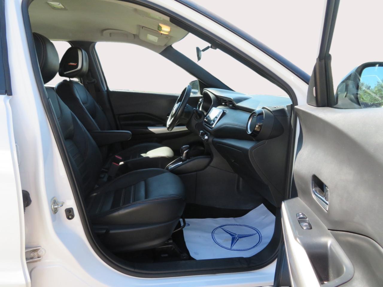 2019 Nissan Kicks S FWD Photo