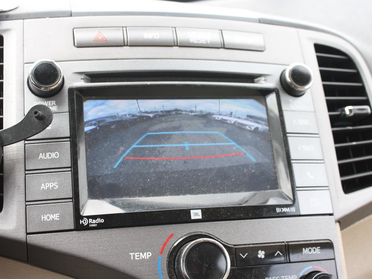 2015 Toyota Venza Limited AWD / Leather / Heated Seats / Sunroof Photo