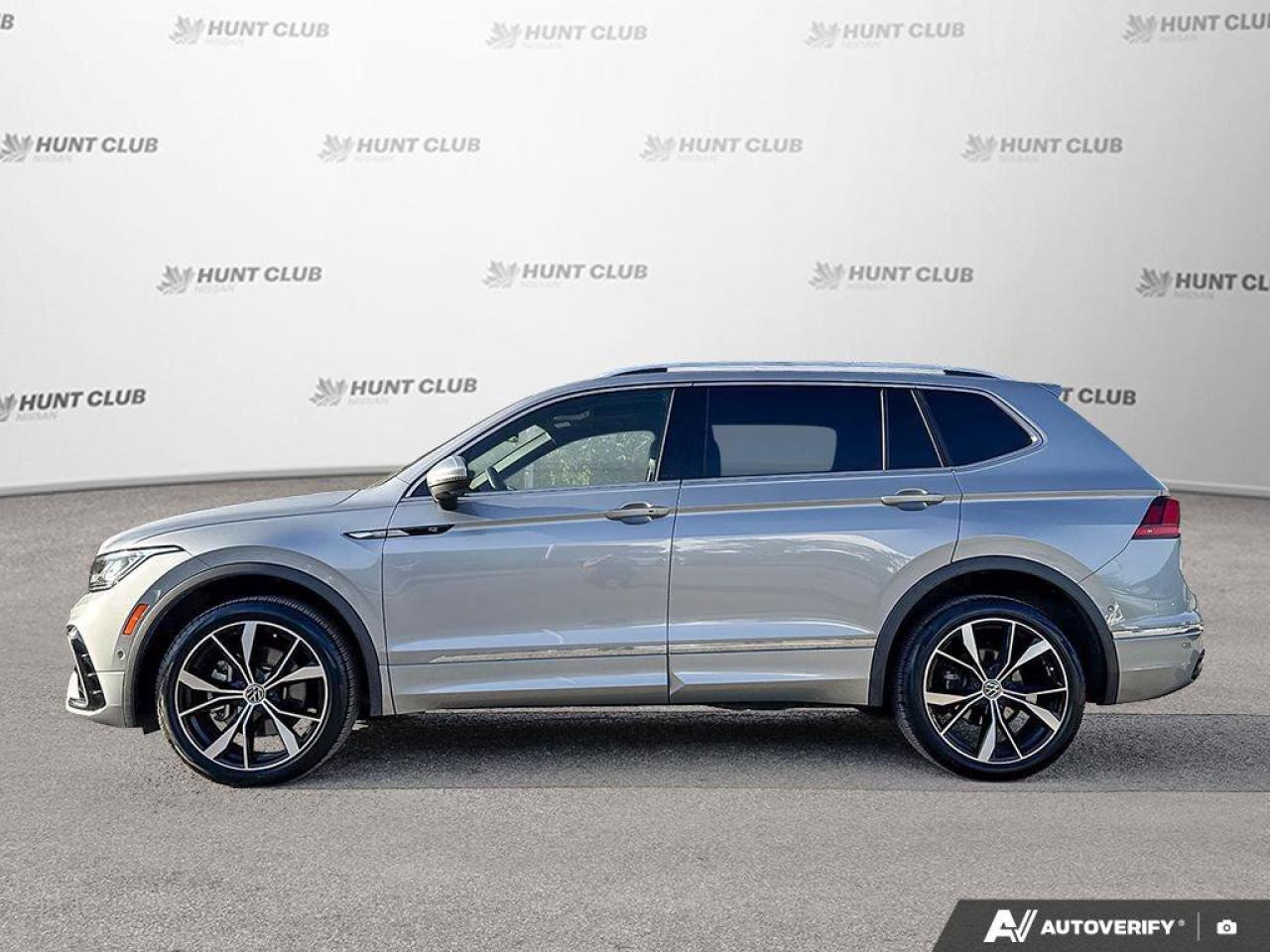 2024 Volkswagen Tiguan Highline R-line Photo3