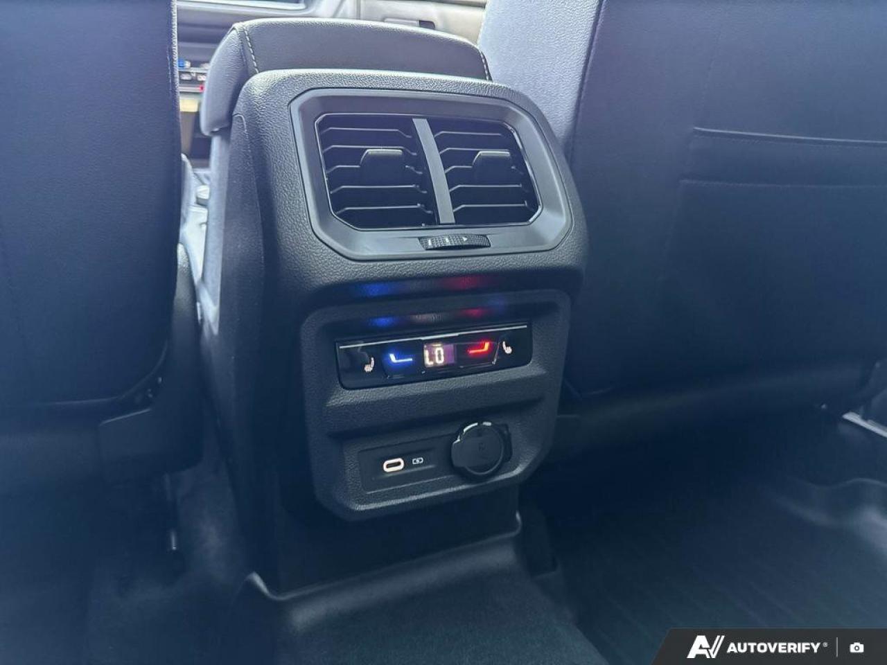 2024 Volkswagen Tiguan Highline R-line Photo