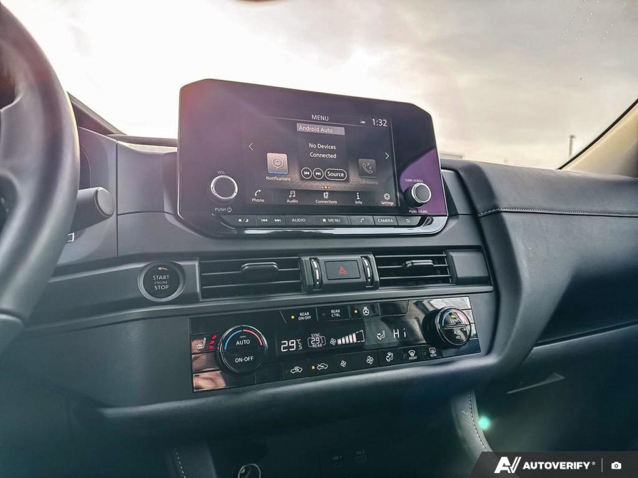 2025 Nissan Pathfinder S Photo