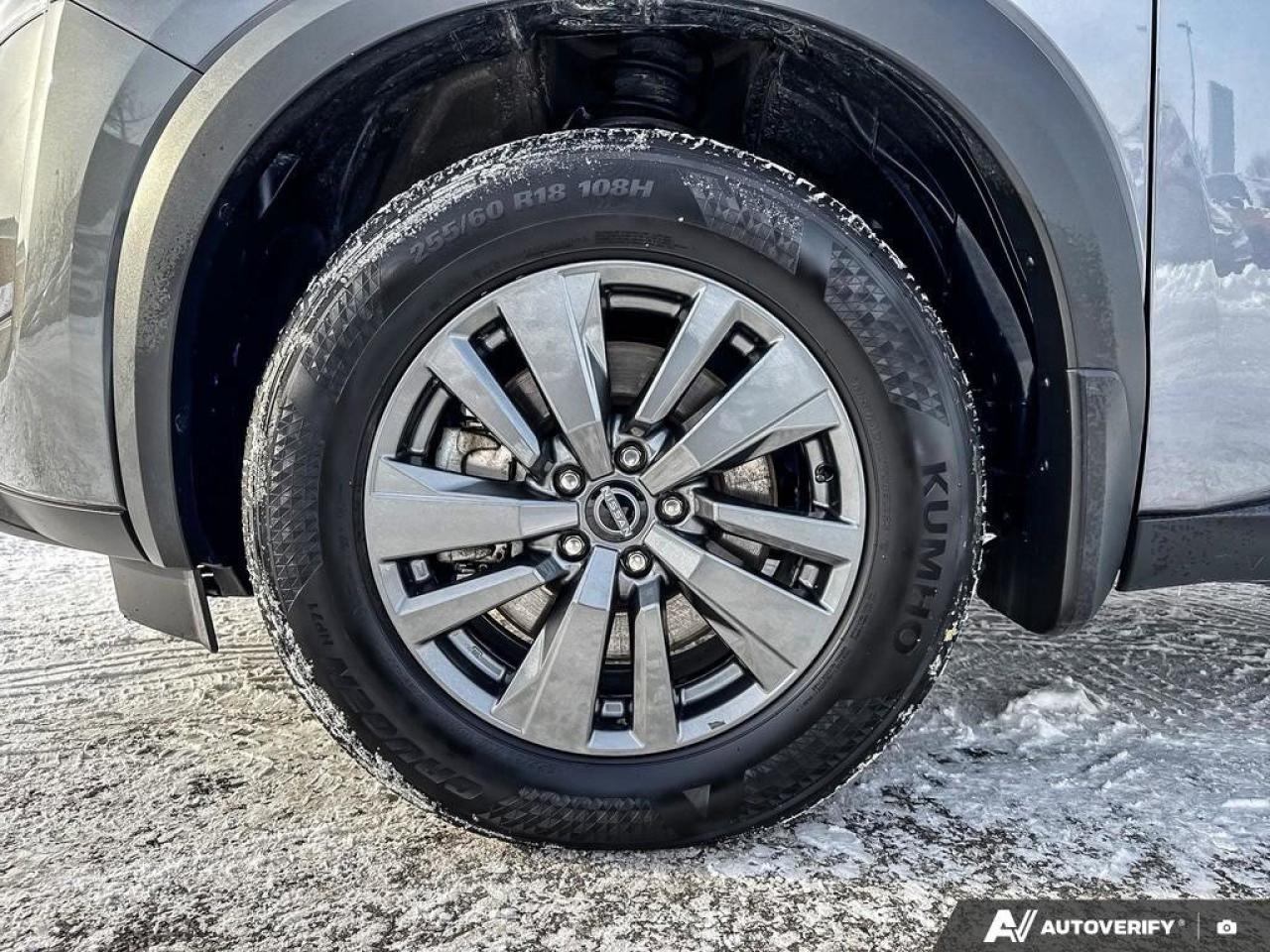 2025 Nissan Pathfinder S Photo