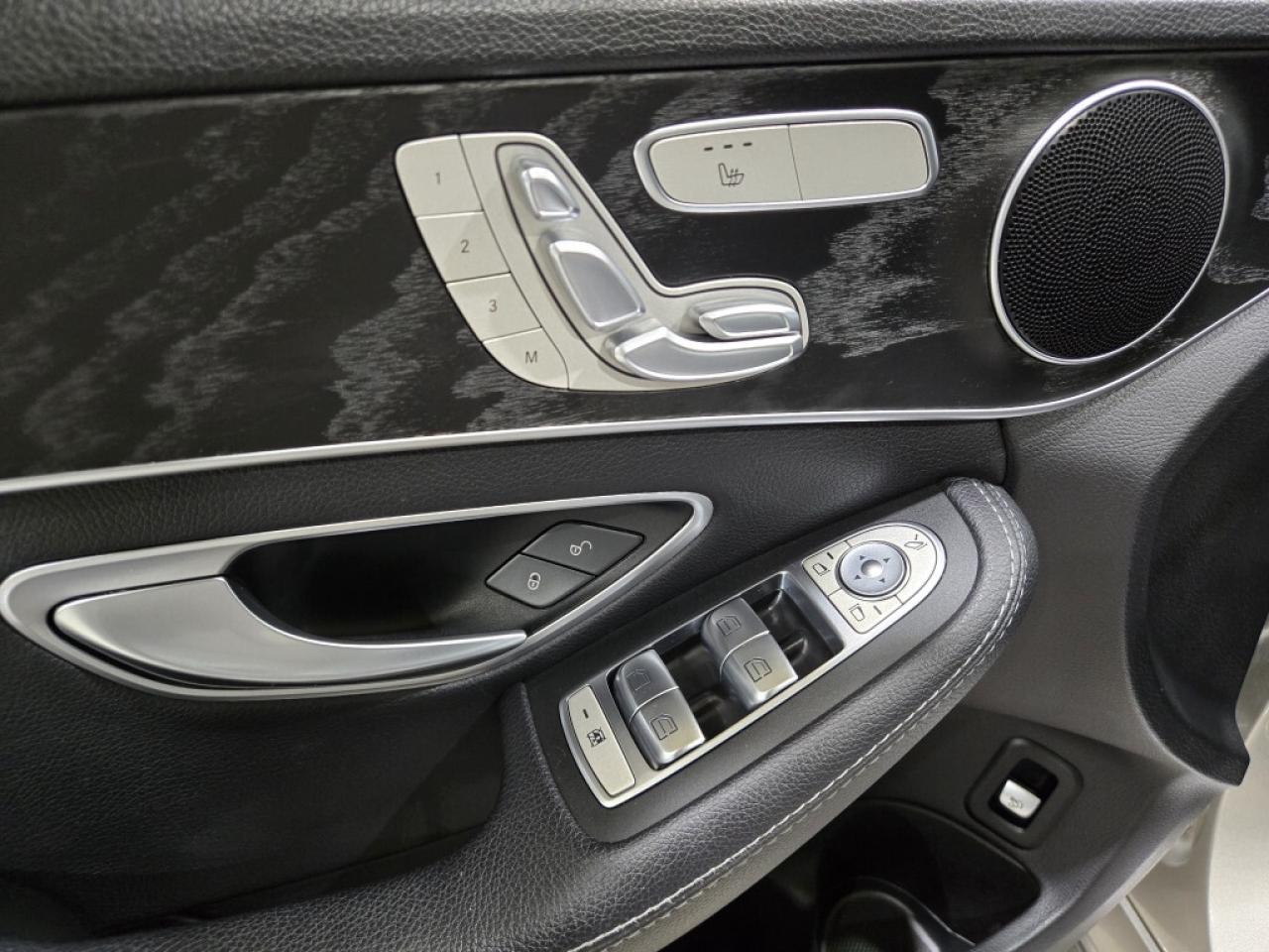 2020 Mercedes-Benz C-Class C 300 4MATIC AMG PKG NO ACCIDNTS  360 CAM NAVIGATI Photo