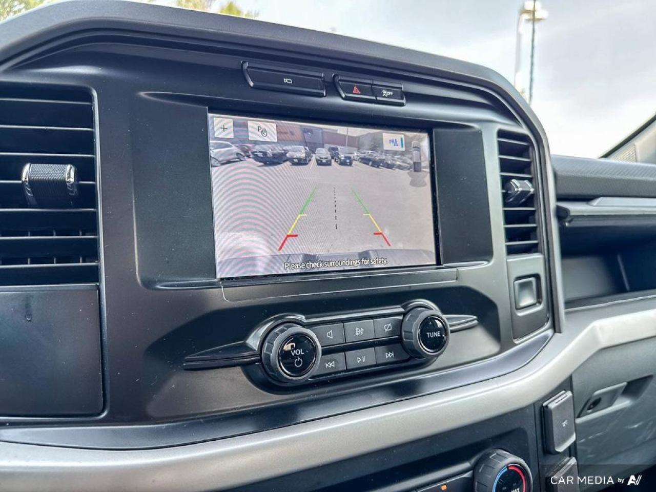 2023 Ford F-150 XLT Photo