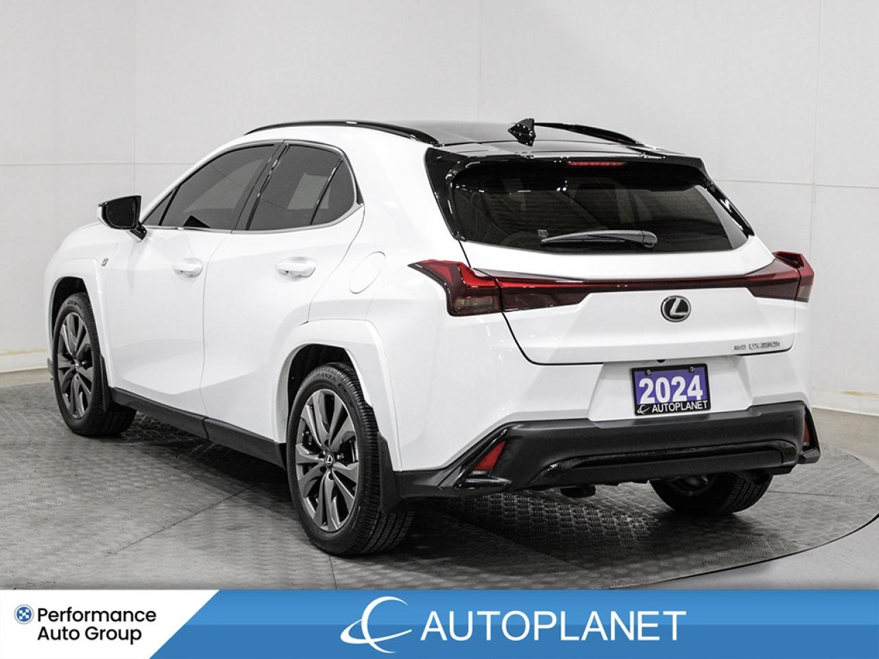 2024 Lexus UX 250H AWD, Hybrid, F-Sport 1 Pkg, Back Up Cam, Sunroof! Photo4