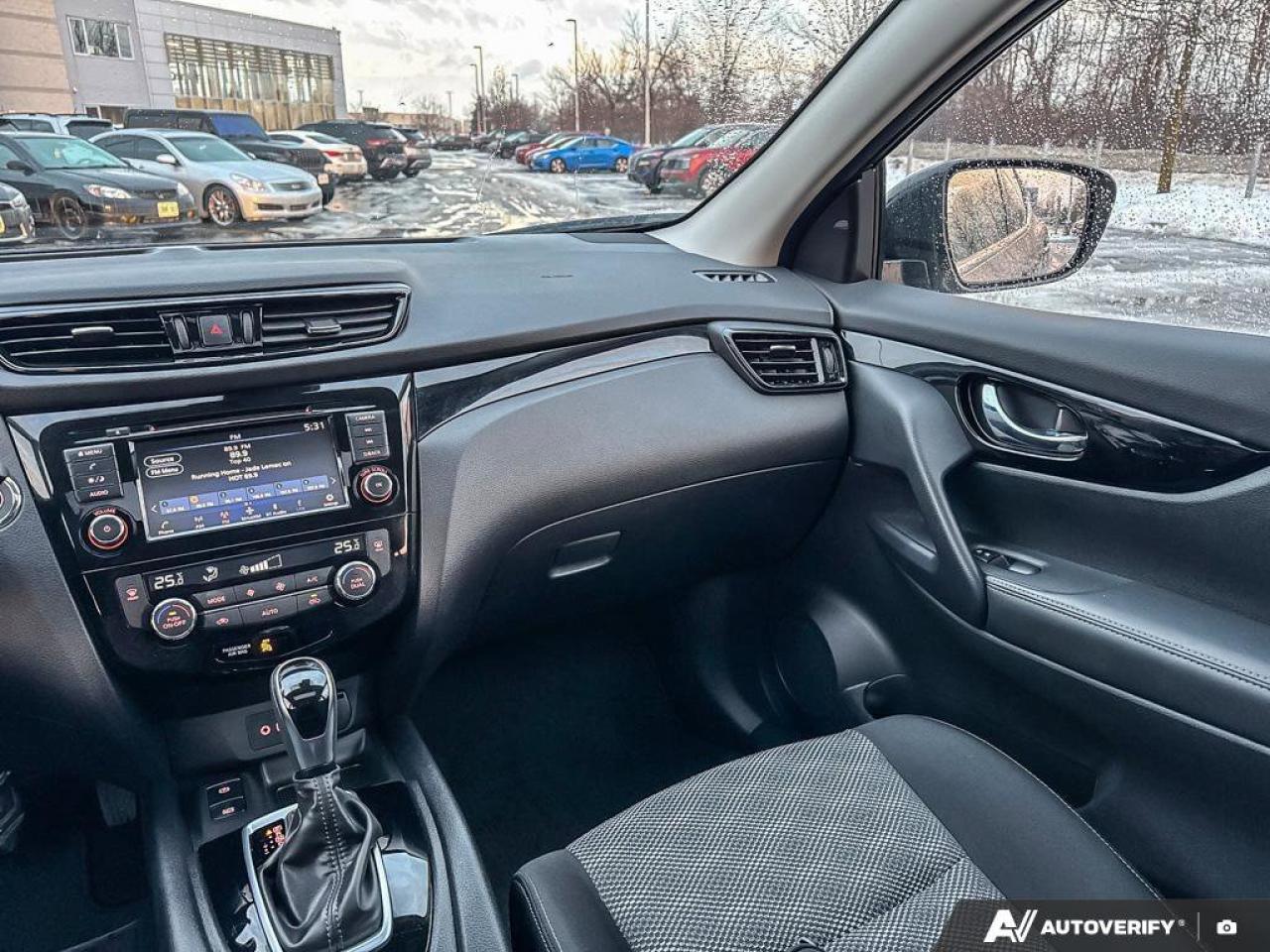 2023 Nissan Qashqai SV Photo