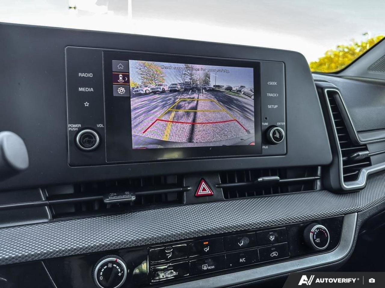 2023 Kia Sportage LX Photo