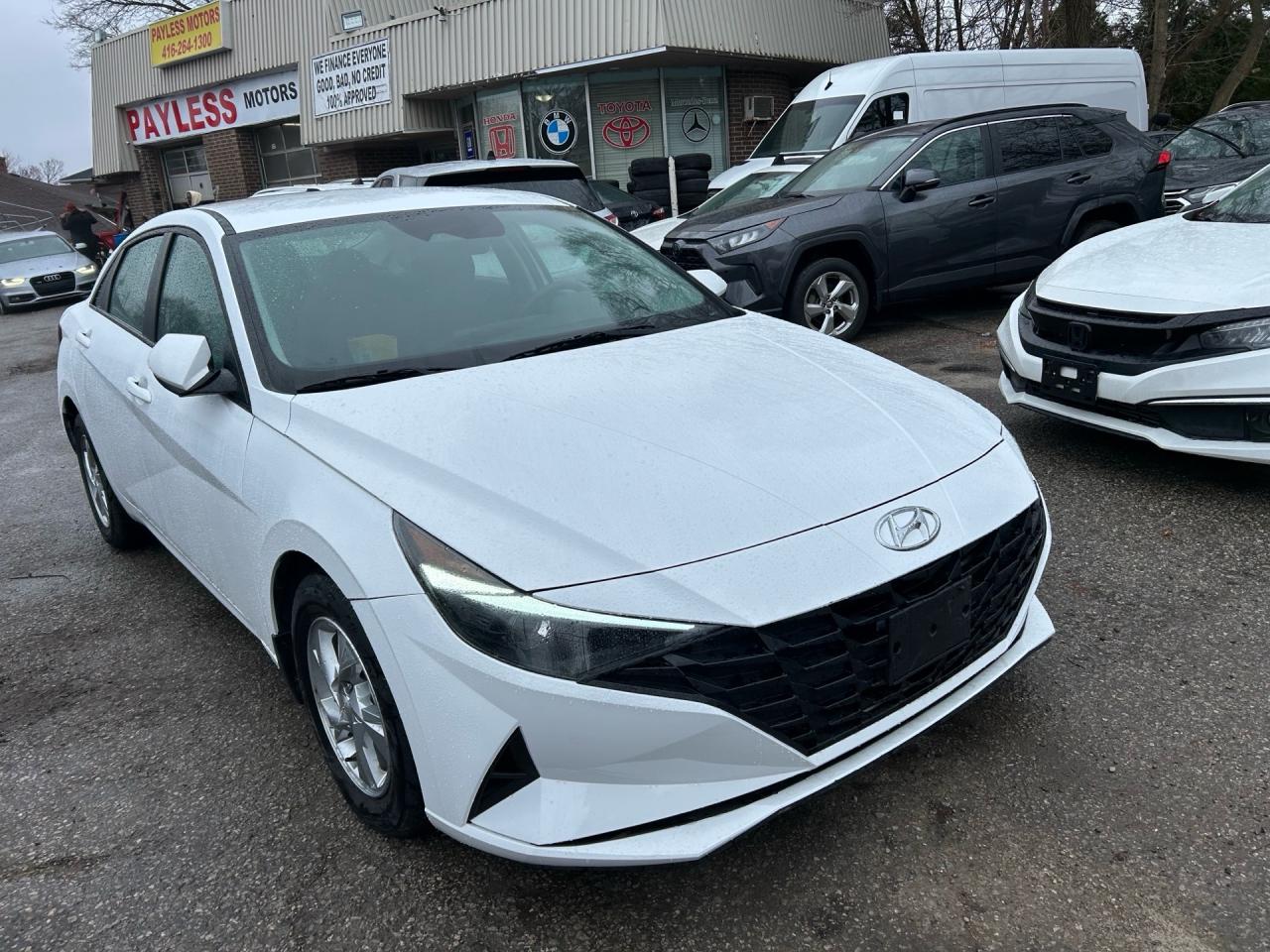 2022 Hyundai Elantra Essential IVT Photo4