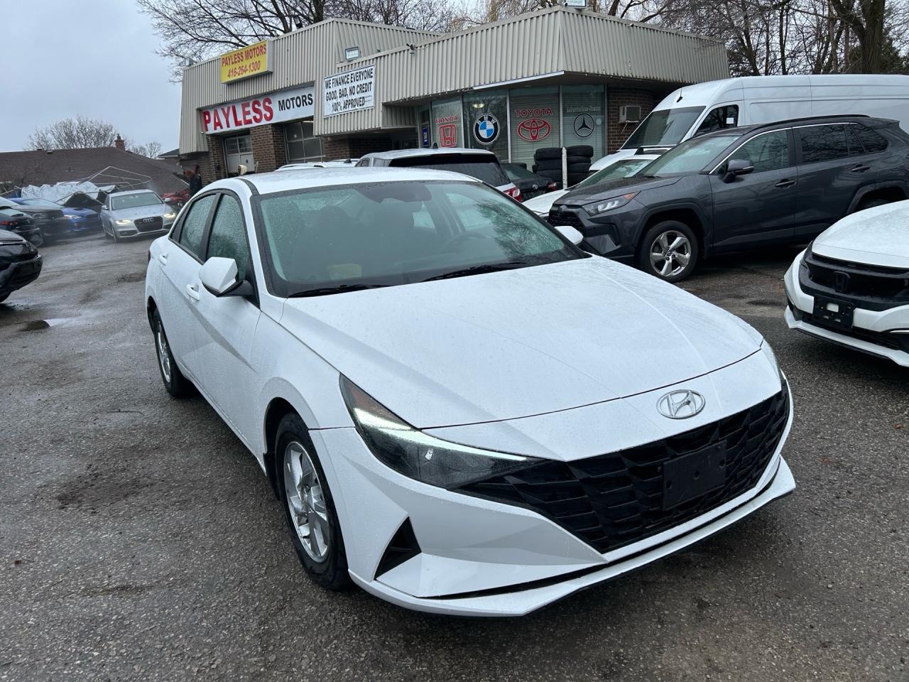 2022 Hyundai Elantra Essential IVT Photo